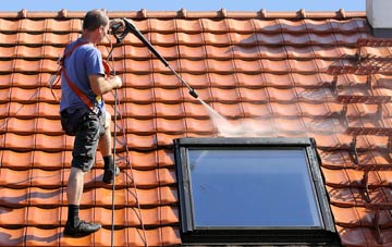 roof cleaning Mucking, Essex
